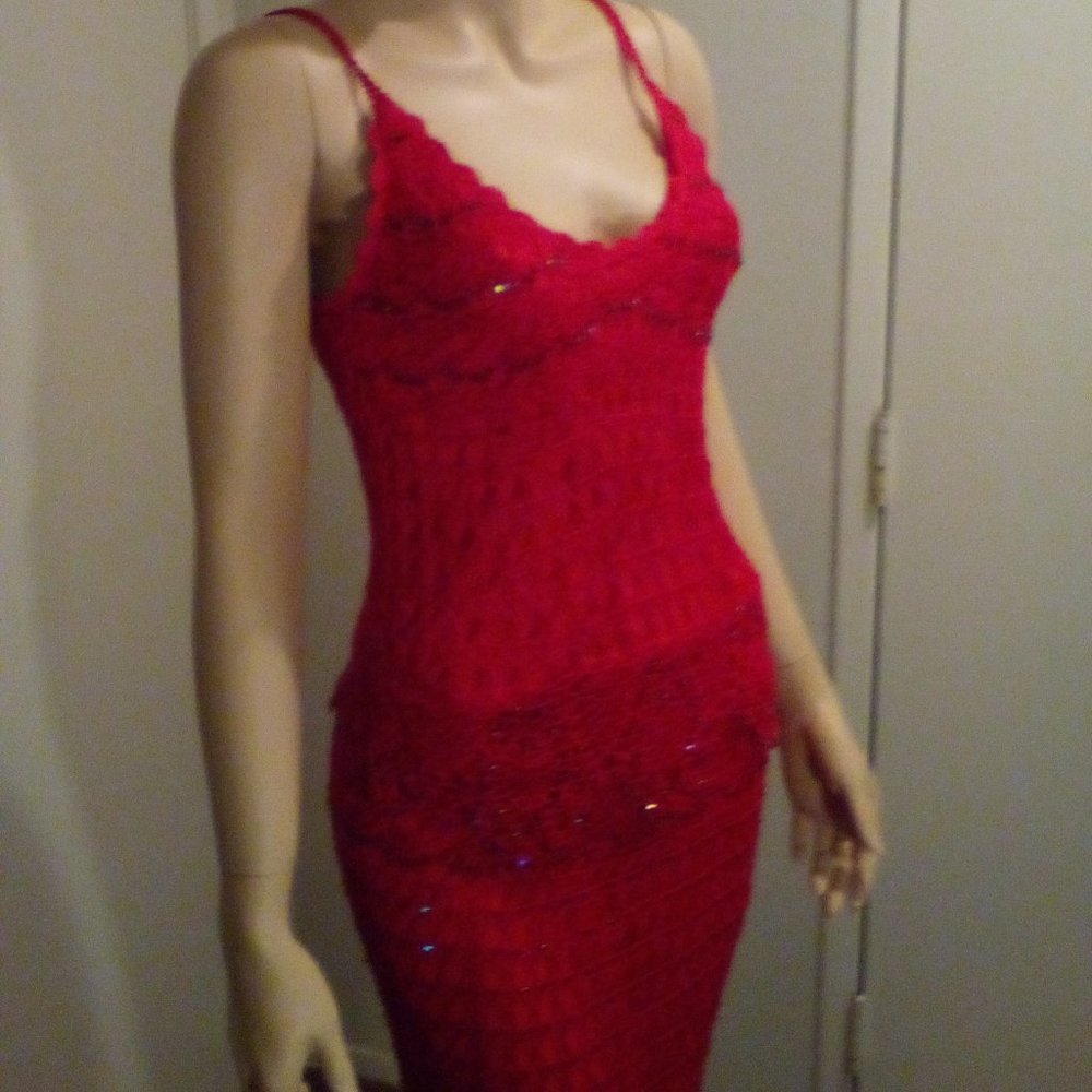 Joanna USA, 2 Piece V Neck Red Knit Top & Skirt Size S/M